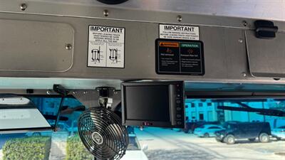 2017 Freightliner MT45 22FT Walk-in Van  STEP VAN - Photo 11 - San Jacinto, CA 92583