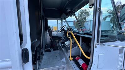 2017 Freightliner MT45 Walk-in Van  20ft STEP VAN - Photo 13 - San Jacinto, CA 92583