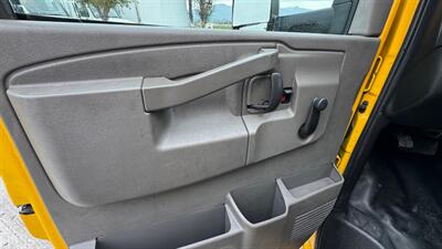 2016 GMC Savana Commercial Cutaway Van Cab-Chassis 2D - Photo 7 - San Jacinto, CA 92583