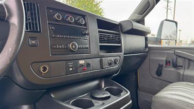 2016 GMC Savana Commercial Cutaway Van Cab-Chassis 2D - Photo 5 - San Jacinto, CA 92583