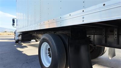 2017 Freightliner M2 106 26 ft BOX TRUCK - Photo 15 - San Jacinto, CA 92583
