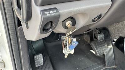 2015 Freightliner M2 CAB AND CHASSIS  HIDRAULIC BRAKES - Photo 10 - San Jacinto, CA 92583