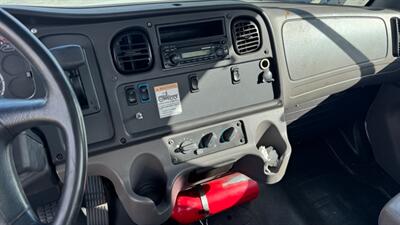 2015 Freightliner M2 CAB AND CHASSIS  HIDRAULIC BRAKES - Photo 7 - San Jacinto, CA 92583