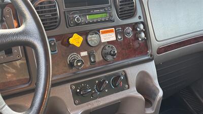 2020 Freightliner M2 106 26 ft BOX TRUCK - Photo 6 - San Jacinto, CA 92583