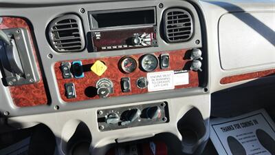 2019 Freightliner M2 106 26FT BOX TRUCK - Photo 5 - San Jacinto, CA 92583