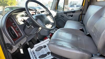 2019 Freightliner M2 106 26FT BOX TRUCK - Photo 11 - San Jacinto, CA 92583