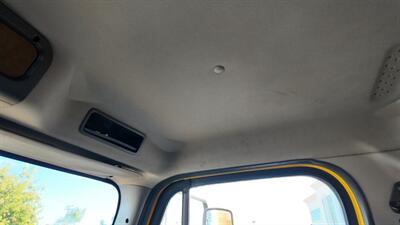 2019 Freightliner M2 106 26FT BOX TRUCK - Photo 9 - San Jacinto, CA 92583