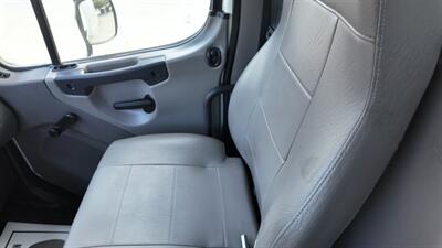 2021 Freightliner M2 106 26 ft BOX TRUCK - Photo 5 - San Jacinto, CA 92583