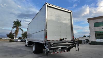 2021 Freightliner M2 106 26 ft BOX TRUCK - Photo 17 - San Jacinto, CA 92583
