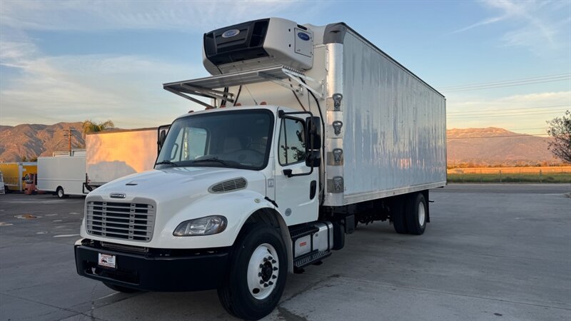 2019 Freightliner M2 106  26 ft REEFER BOX TRUCK - Photo 1 - San Jacinto, CA 92583