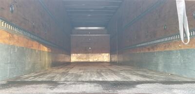 2018 HINO 258 LP Box Truck  Cargo Box - Photo 13 - San Jacinto, CA 92583