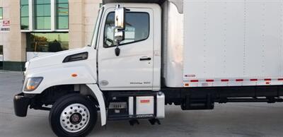 2018 HINO 258 LP Box Truck  Cargo Box - Photo 3 - San Jacinto, CA 92583