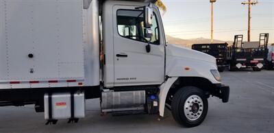 2018 HINO 258 LP Box Truck  Cargo Box - Photo 18 - San Jacinto, CA 92583