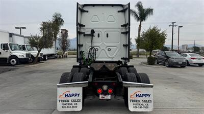 2020 Freightliner NEW CASCADIA  126 " BBC - Photo 33 - San Jacinto, CA 92583