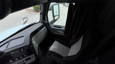 2020 Freightliner NEW CASCADIA  126 " BBC - Photo 19 - San Jacinto, CA 92583