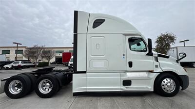 2020 Freightliner NEW CASCADIA  126 " BBC - Photo 35 - San Jacinto, CA 92583