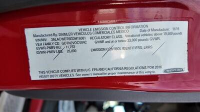 2016 Freightliner M2 106 26 ft BOX L X 94W X 107H - Photo 17 - San Jacinto, CA 92583