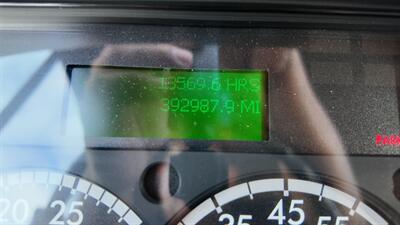 2016 Freightliner M2 106 26 ft BOX L X 94W X 107H - Photo 4 - San Jacinto, CA 92583