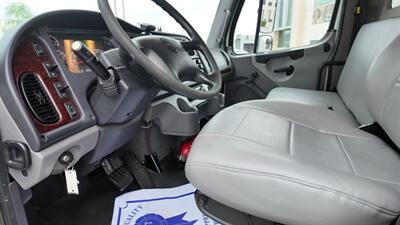 2018 Freightliner M2 106 26 ft BOX TRUCK - Photo 12 - San Jacinto, CA 92583