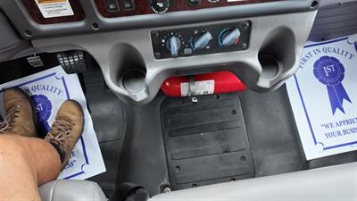 2018 Freightliner M2 106 26 ft BOX TRUCK - Photo 5 - San Jacinto, CA 92583