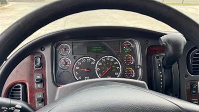 2019 Freightliner M2 106  26 ft BOX TRUCK - Photo 5 - San Jacinto, CA 92583