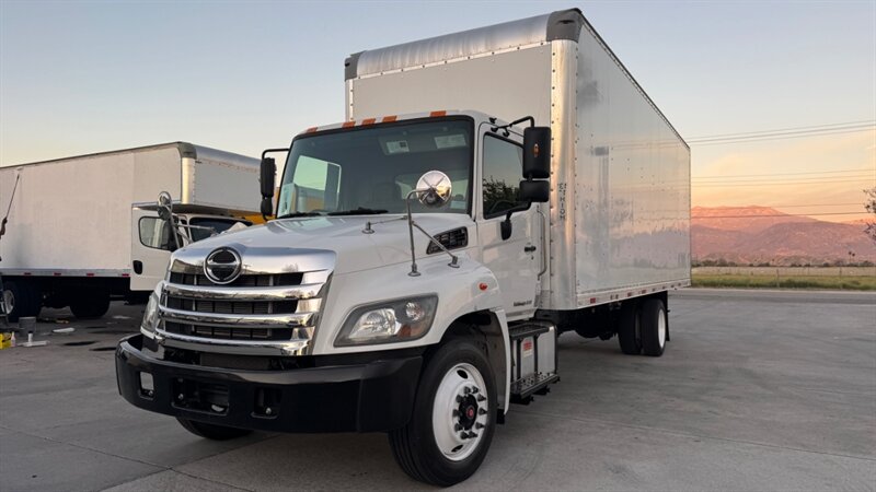 2019 &laquo;make&raquo; HINO 268  26 FT BOX TRUCK - Photo 1 - San Jacinto, CA 92583