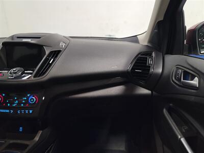 2017 Ford Escape Titanium   - Photo 27 - West Chester, PA 19382