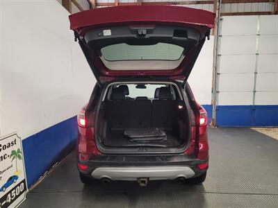 2017 Ford Escape Titanium   - Photo 35 - West Chester, PA 19382