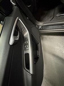 2013 Volvo XC60 T6  3.0L   - Photo 8 - West Chester, PA 19382