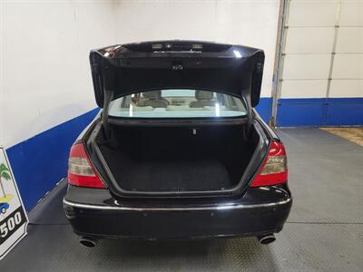 2008 Mercedes-Benz E 350 4MATIC   - Photo 21 - West Chester, PA 19382