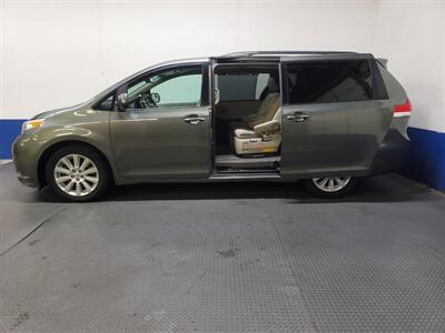 2011 Toyota Sienna Limited   - Photo 3 - West Chester, PA 19382