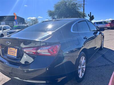 2019 Chevrolet Malibu LT   - Photo 4 - Tucson, AZ 85710