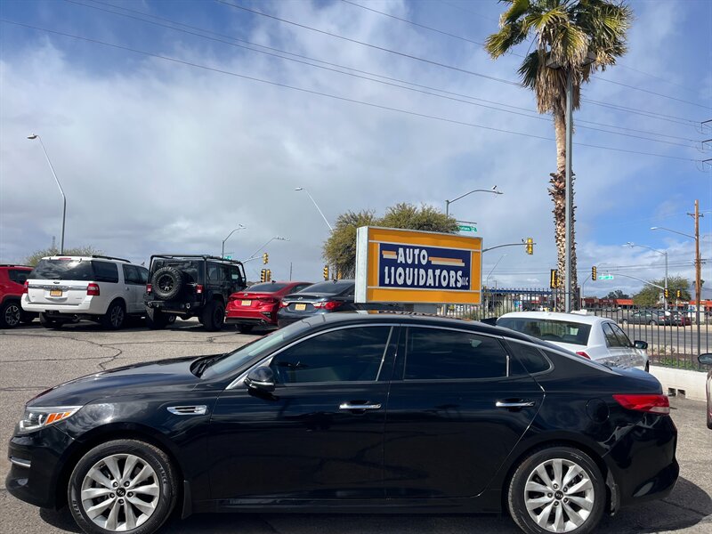 2017 Kia Optima EX Tech   - Photo 1 - Tucson, AZ 85710