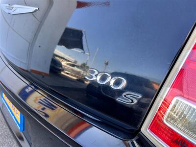 2014 Chrysler 300 S   - Photo 13 - Tucson, AZ 85711