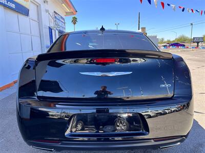 2018 Chrysler 300 Touring   - Photo 7 - Tucson, AZ 85711
