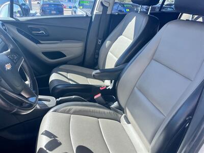 2015 Chevrolet Trax LTZ   - Photo 9 - Tucson, AZ 85710
