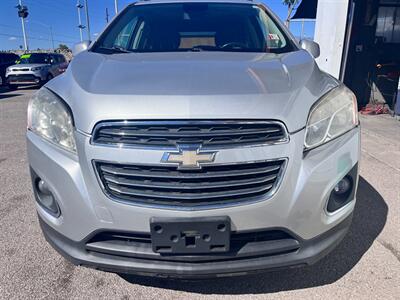 2015 Chevrolet Trax LTZ   - Photo 4 - Tucson, AZ 85710