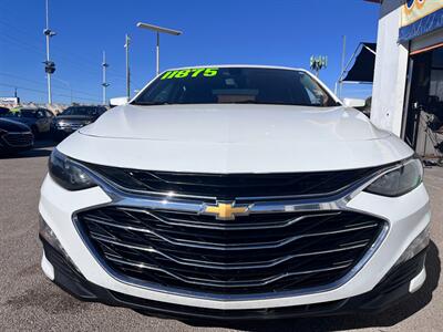 2019 Chevrolet Malibu LT   - Photo 2 - Tucson, AZ 85710