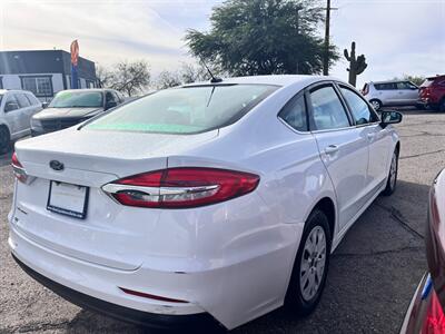 2019 Ford Fusion S   - Photo 3 - Tucson, AZ 85710