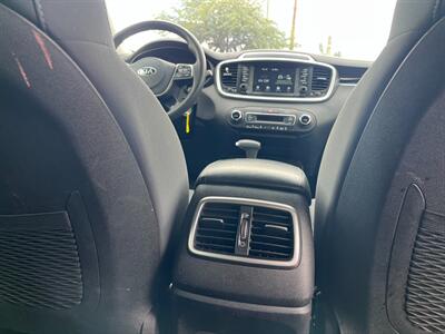 2019 Kia Sorento LX V6   - Photo 11 - Tucson, AZ 85710