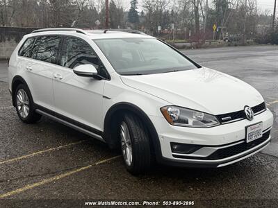 2017 Volkswagen Golf Alltrack TSI SE 4Motion   - Photo 8 - Portland, OR 97206