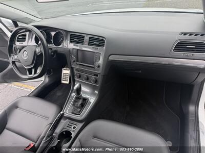 2017 Volkswagen Golf Alltrack TSI SE 4Motion   - Photo 11 - Portland, OR 97206