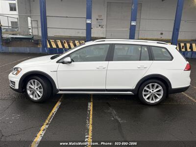 2017 Volkswagen Golf Alltrack TSI SE 4Motion   - Photo 3 - Portland, OR 97206