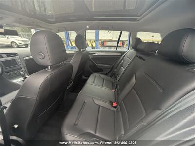 2017 Volkswagen Golf Alltrack TSI SE 4Motion   - Photo 13 - Portland, OR 97206