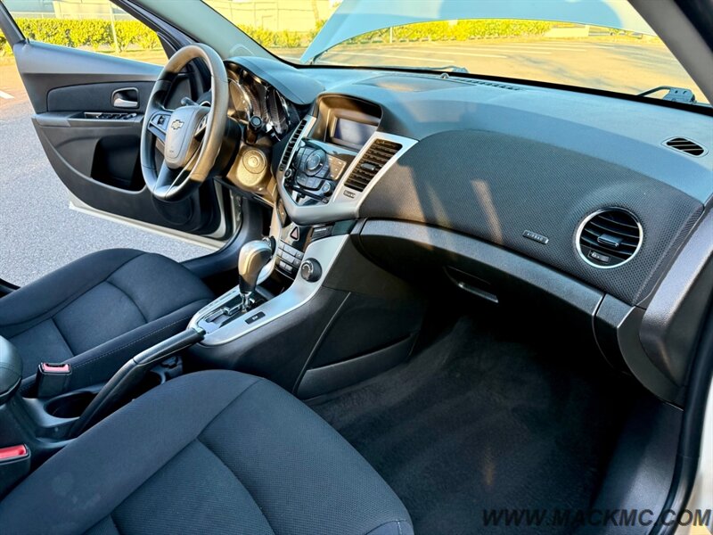 2015 Chevrolet Cruze 1LT Auto  