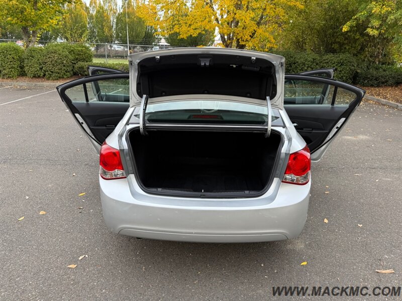 2013 Chevrolet Cruze LT Fleet   - Photo 26 - Hillsboro, OR 97123