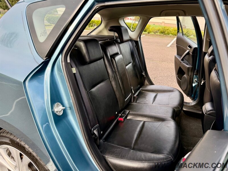 2010 Mazda Mazda3 s Grand Touring Leather 6-Speed Manual   - Photo 17 - Hillsboro, OR 97123
