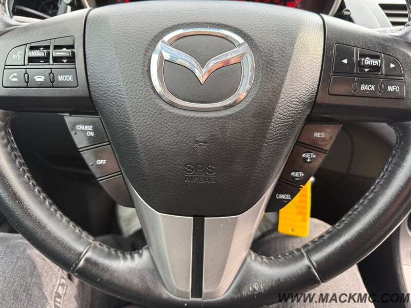 2010 Mazda Mazda3 s Grand Touring Leather 6-Speed Manual   - Photo 11 - Hillsboro, OR 97123