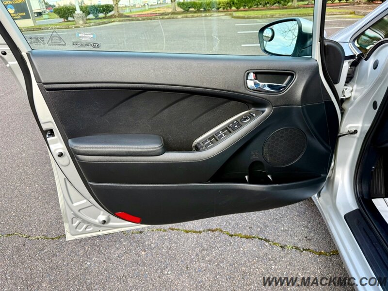 2014 Kia Forte5 EX Hatch Automatic 1-owner   - Photo 23 - Hillsboro, OR 97123