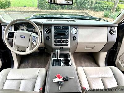 2011 Ford Expedition XLT  
